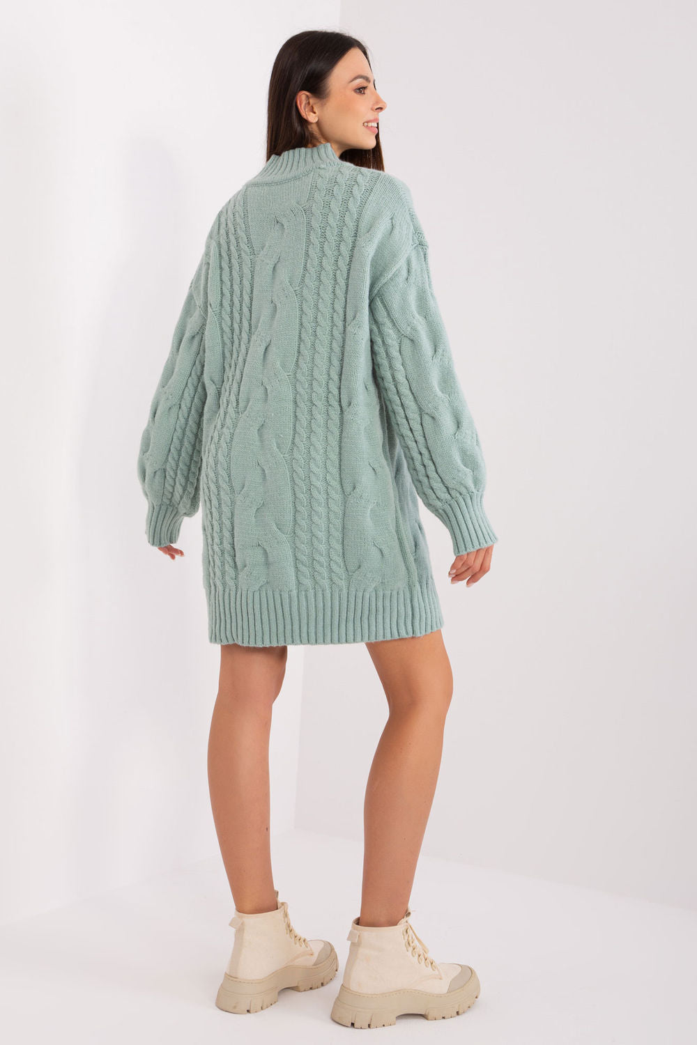 Long sweater model 185729 AT