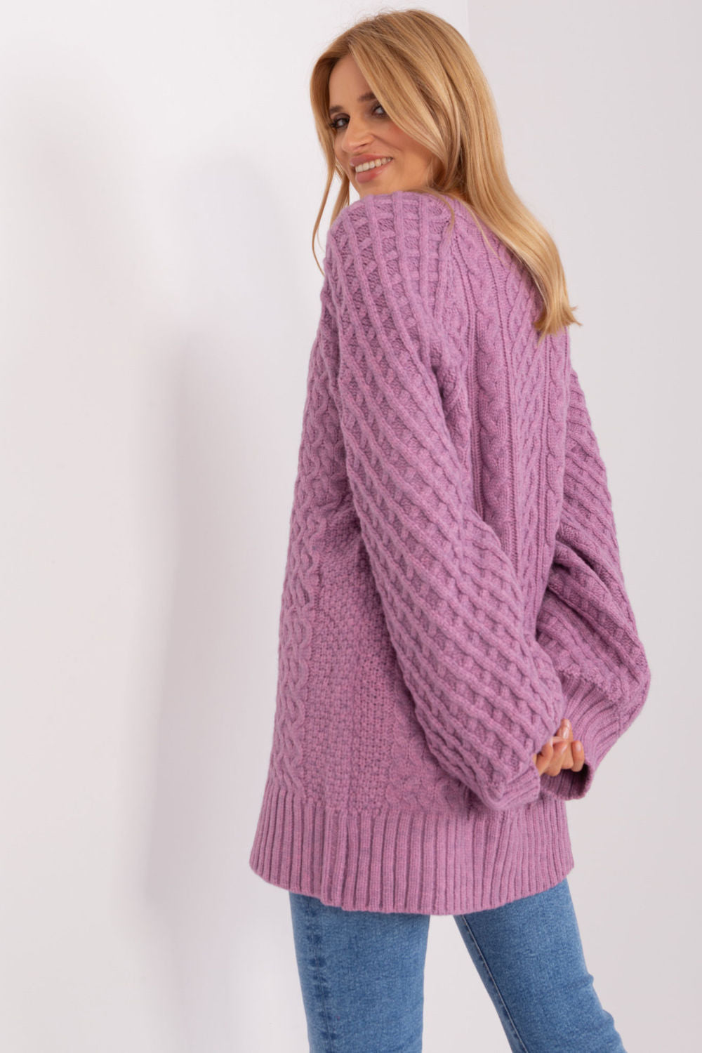 Long sweater model 185735 AT
