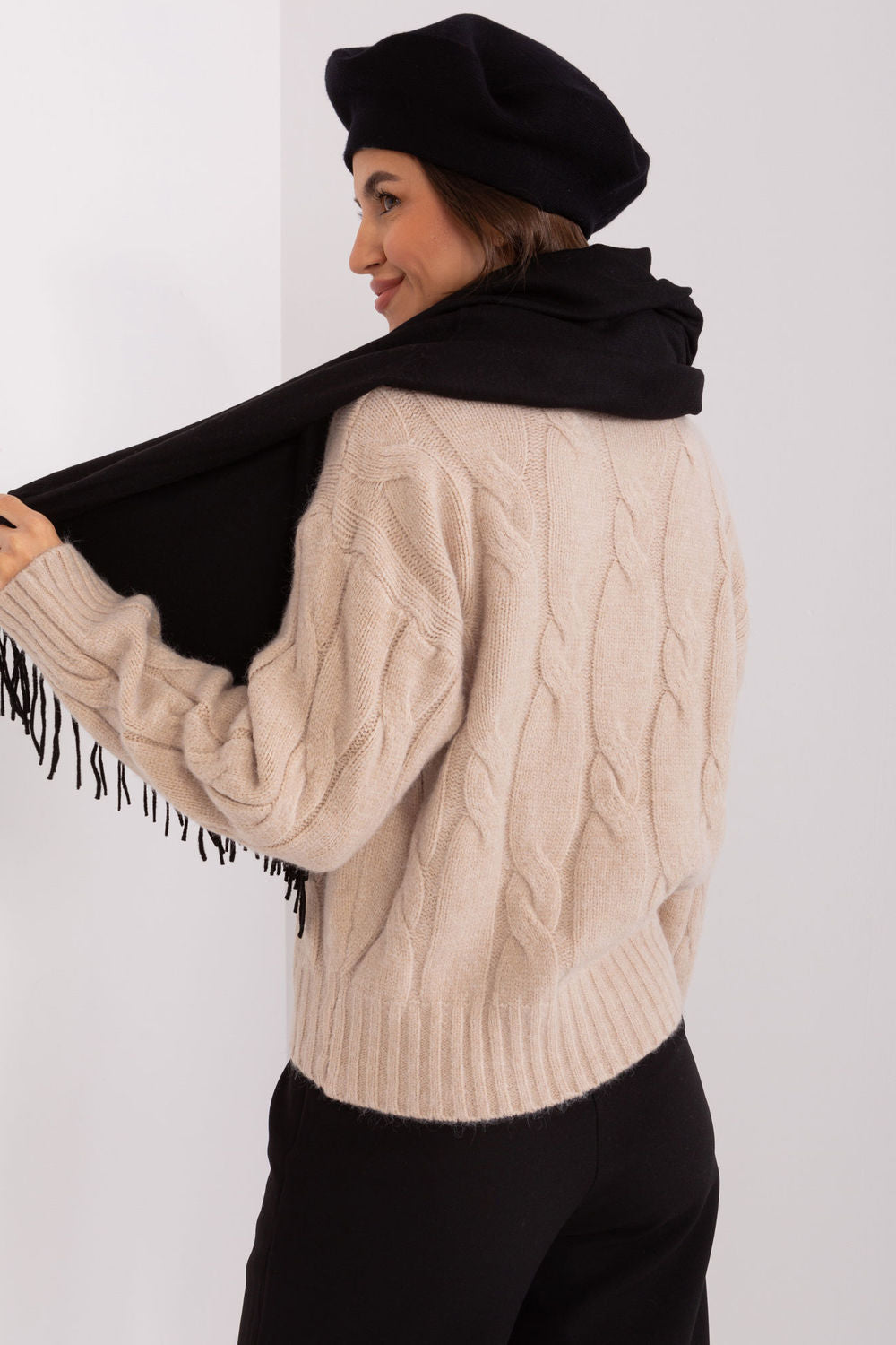 Scarf model 185891 AT