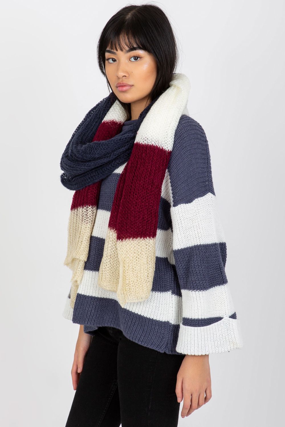 Scarf model 185900 AT