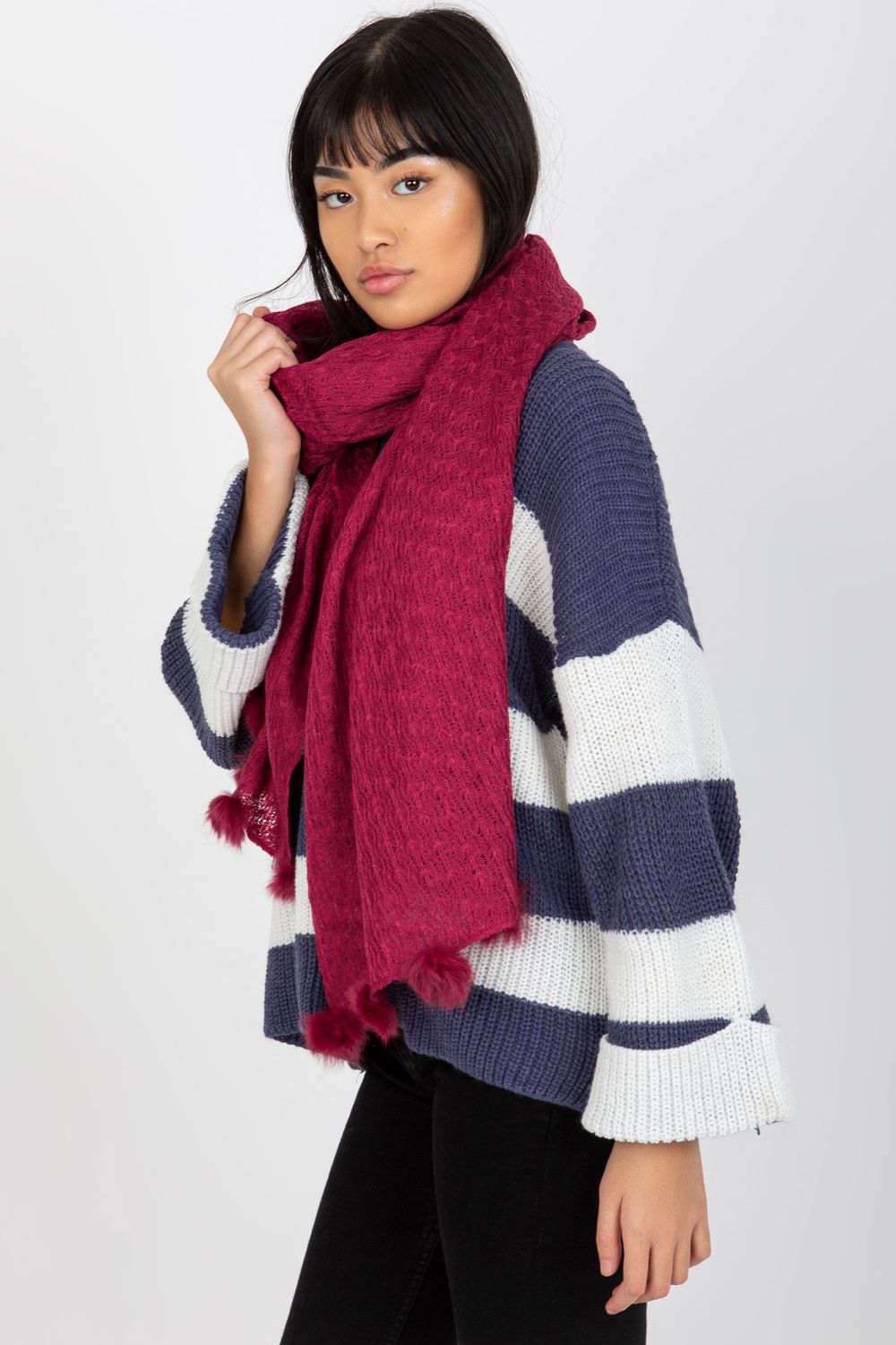 Scarf model 185906 AT