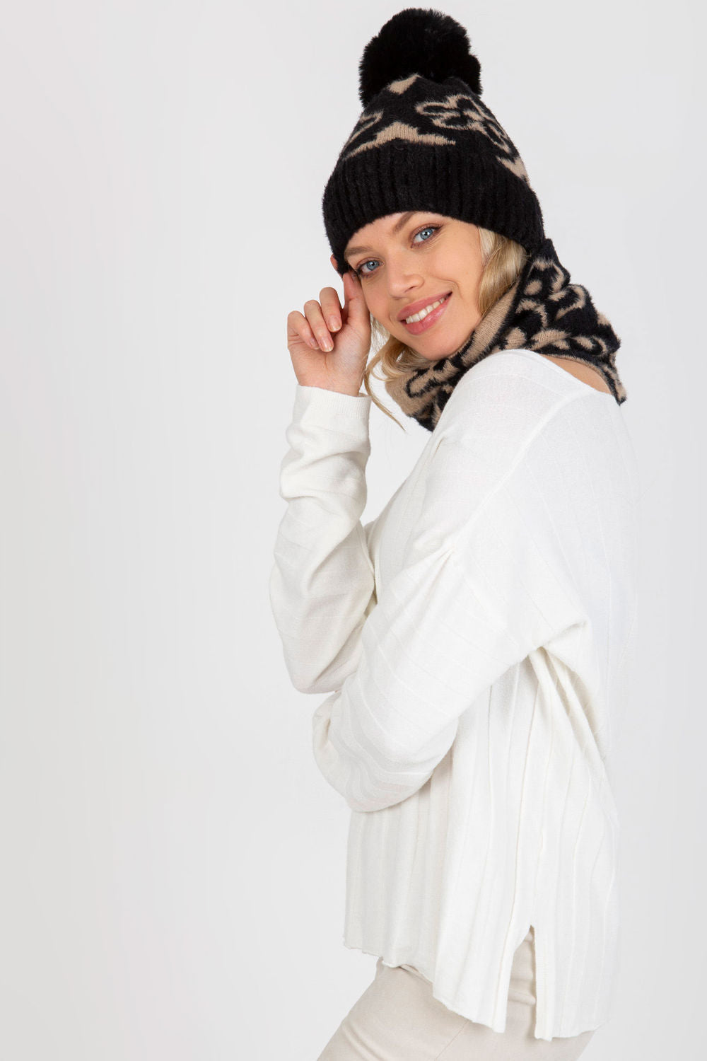 Beanie model 185916 AT
