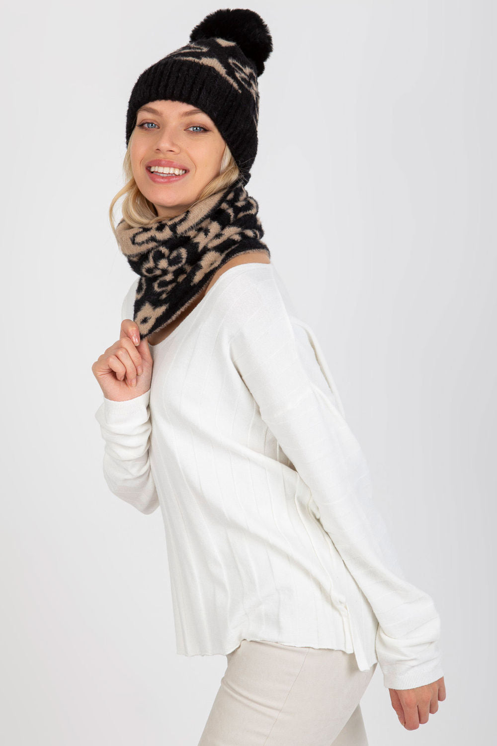 Tube scarf model 185922 AT