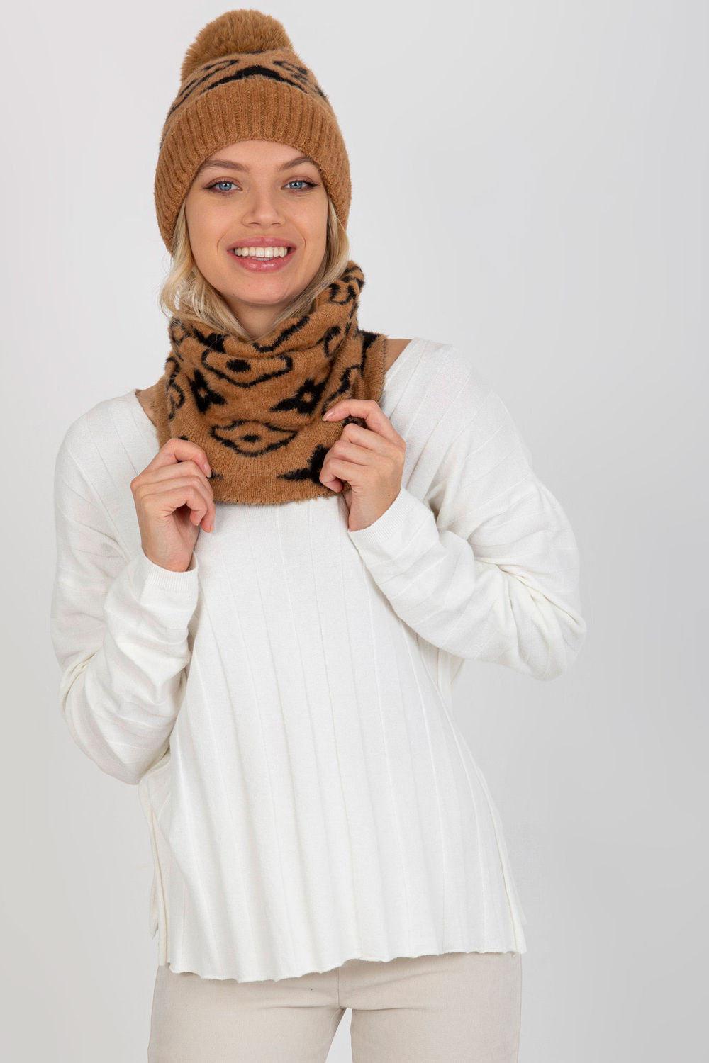 Tube scarf model 185923 AT