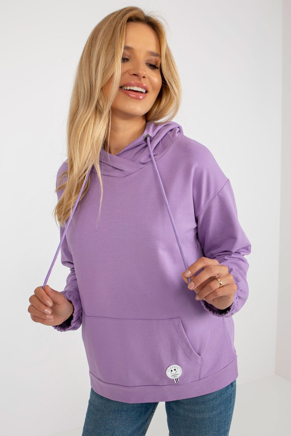Sweater model 185947 Relevance