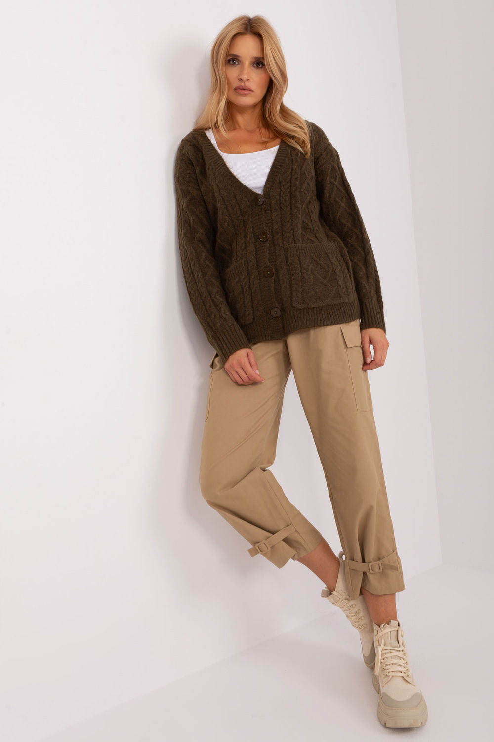 Cardigan style 186746 AT