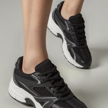 Sportschuhe model 210244 Inello  (41)