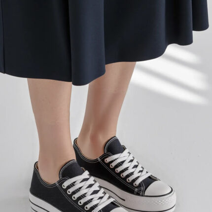 Sneakers model 210318 Inello