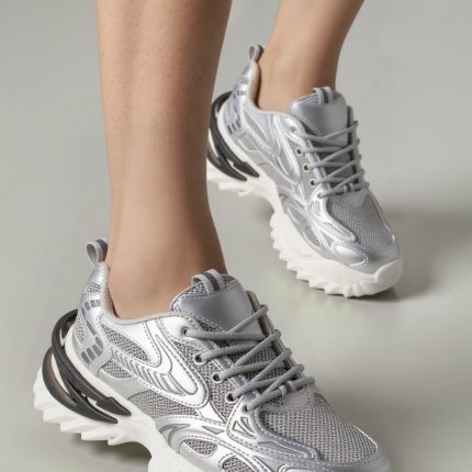 Sportschuhe model 210324 Inello  (40)