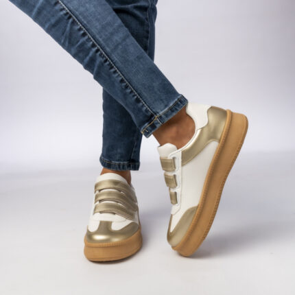 Sneakers model 210606 Inello
