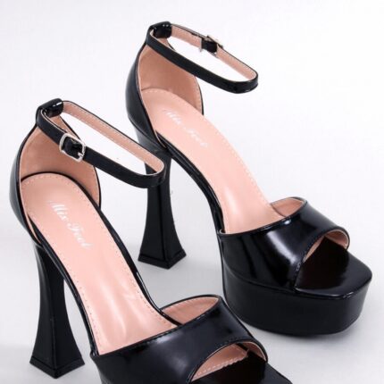 Sandalen mit Absatz model 180738 Inello