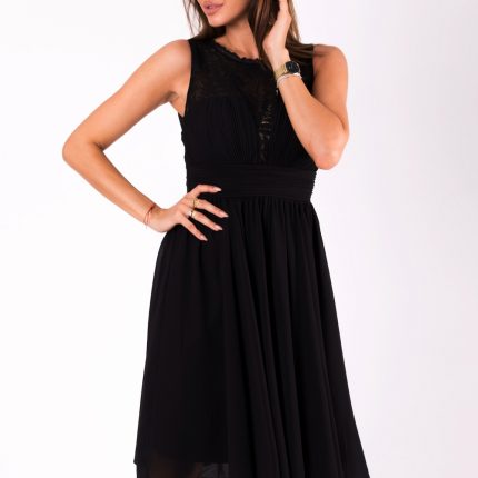 Kurzes Kleid Model 125252 - Größe S